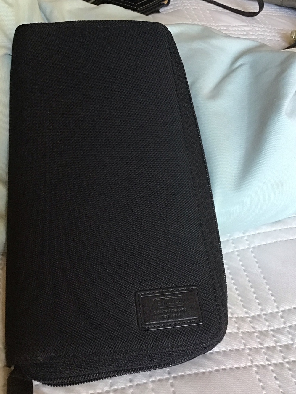 Coach Black Men's Travel Organizer Wallet - Professional Zip Case